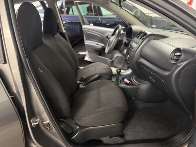 2015 Nissan Versa 1.6 S