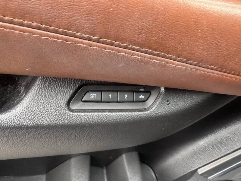 2016 Cadillac Escalade Luxury Collection