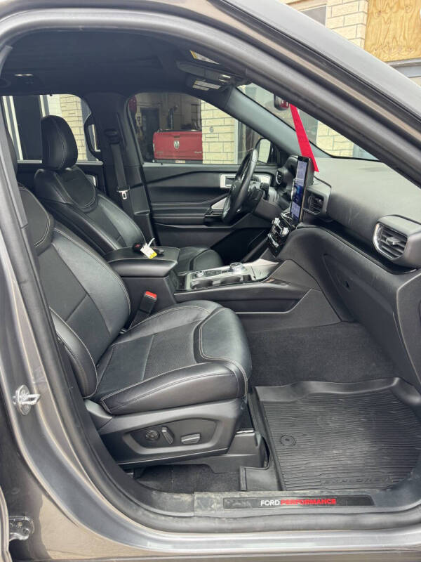 2021 Ford Explorer ST