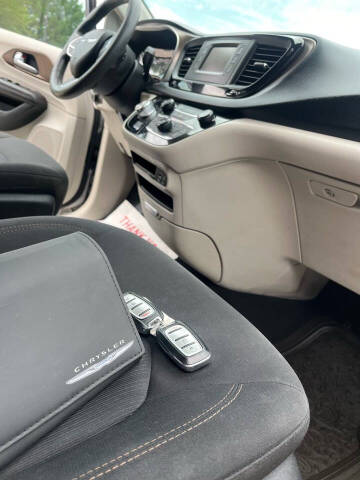 2017 Chrysler Pacifica LX