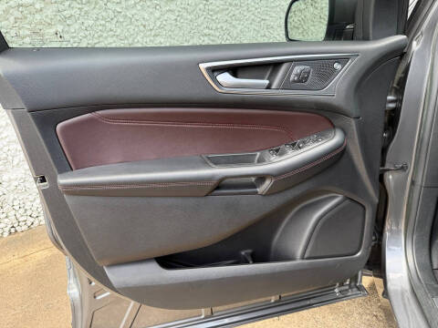 2021 Ford Edge Titanium