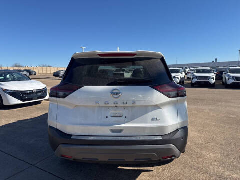 2021 Nissan Rogue SL