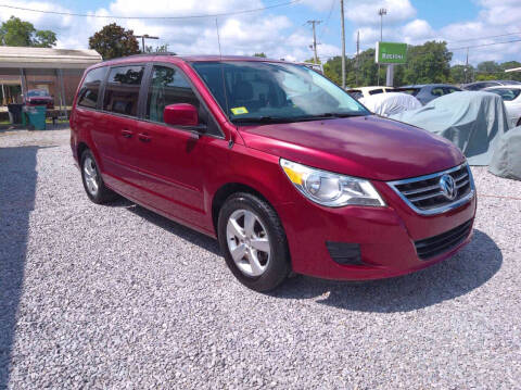 2011 Volkswagen Routan SE