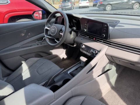 2023 Hyundai Elantra SEL