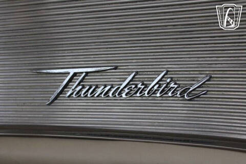 1962 Ford Thunderbird