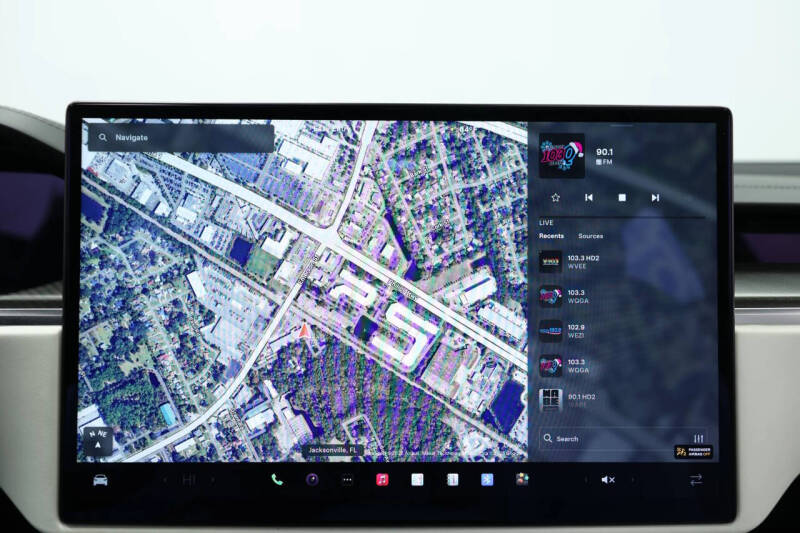 2022 Tesla Model X Plaid