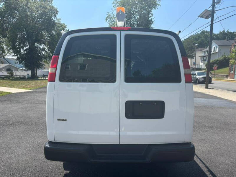 2011 Chevrolet Express 2500
