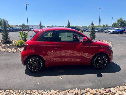 2024 FIAT 500e Inspi(RED)
