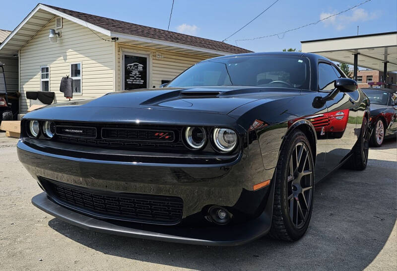 2016 Dodge Challenger for sale at Adan Auto Credit in Effingham IL