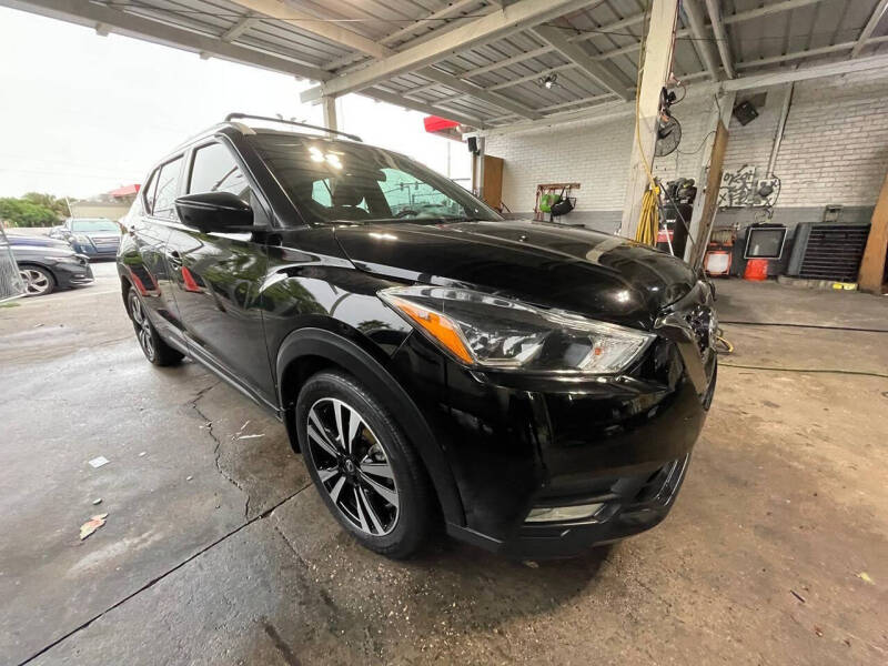 2019 Nissan Kicks SR