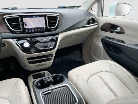 2019 Chrysler Pacifica Touring L Plus
