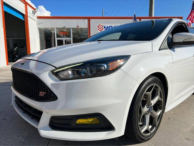 2018 Ford Focus  - $23,999