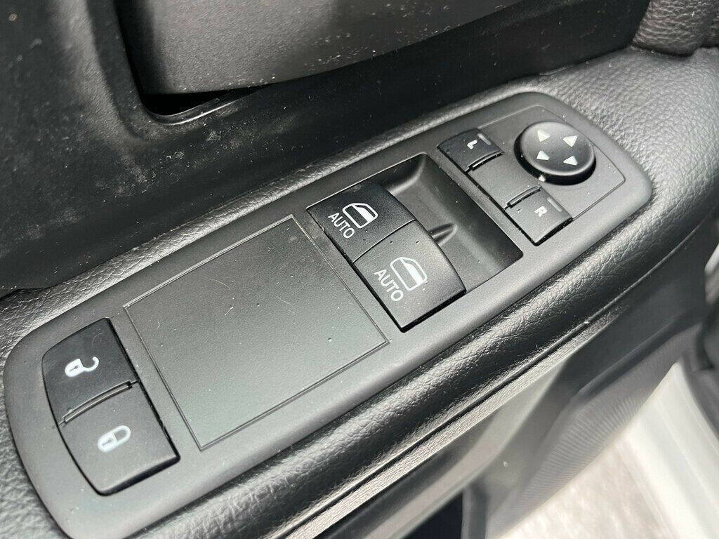 2022 RAM 4500 34
