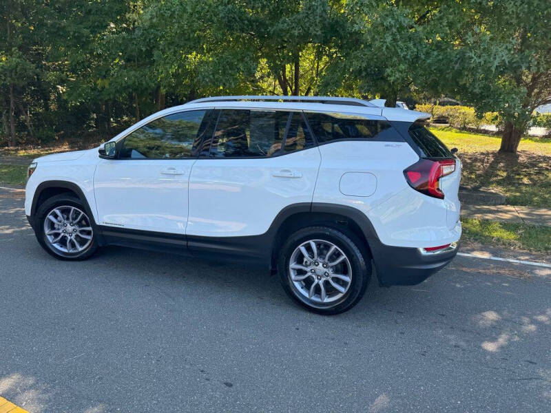 2023 GMC Terrain SLT