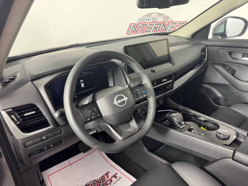 2025 Nissan Rogue SL