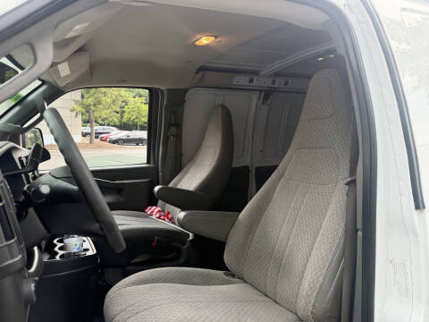 2016 GMC Savana 2500