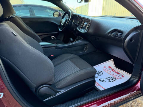 2021 Dodge Challenger SXT