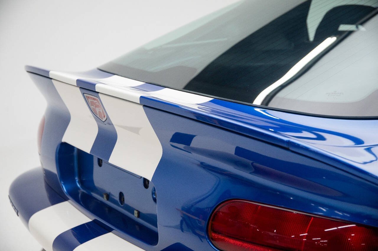 1997 Dodge Viper 59