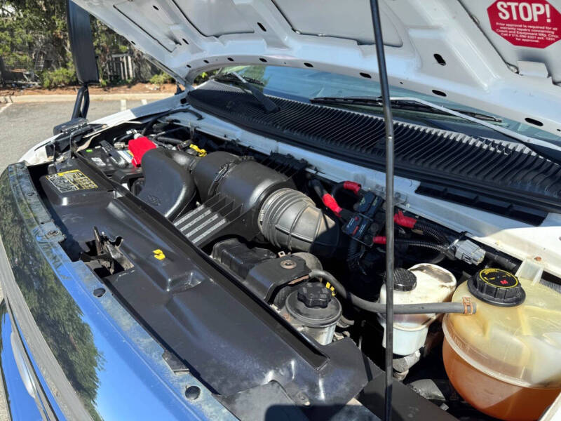 2014 Ford E-Series Cutaway Base - Photo 18