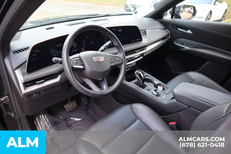 2025 Cadillac XT4 Premium Luxury