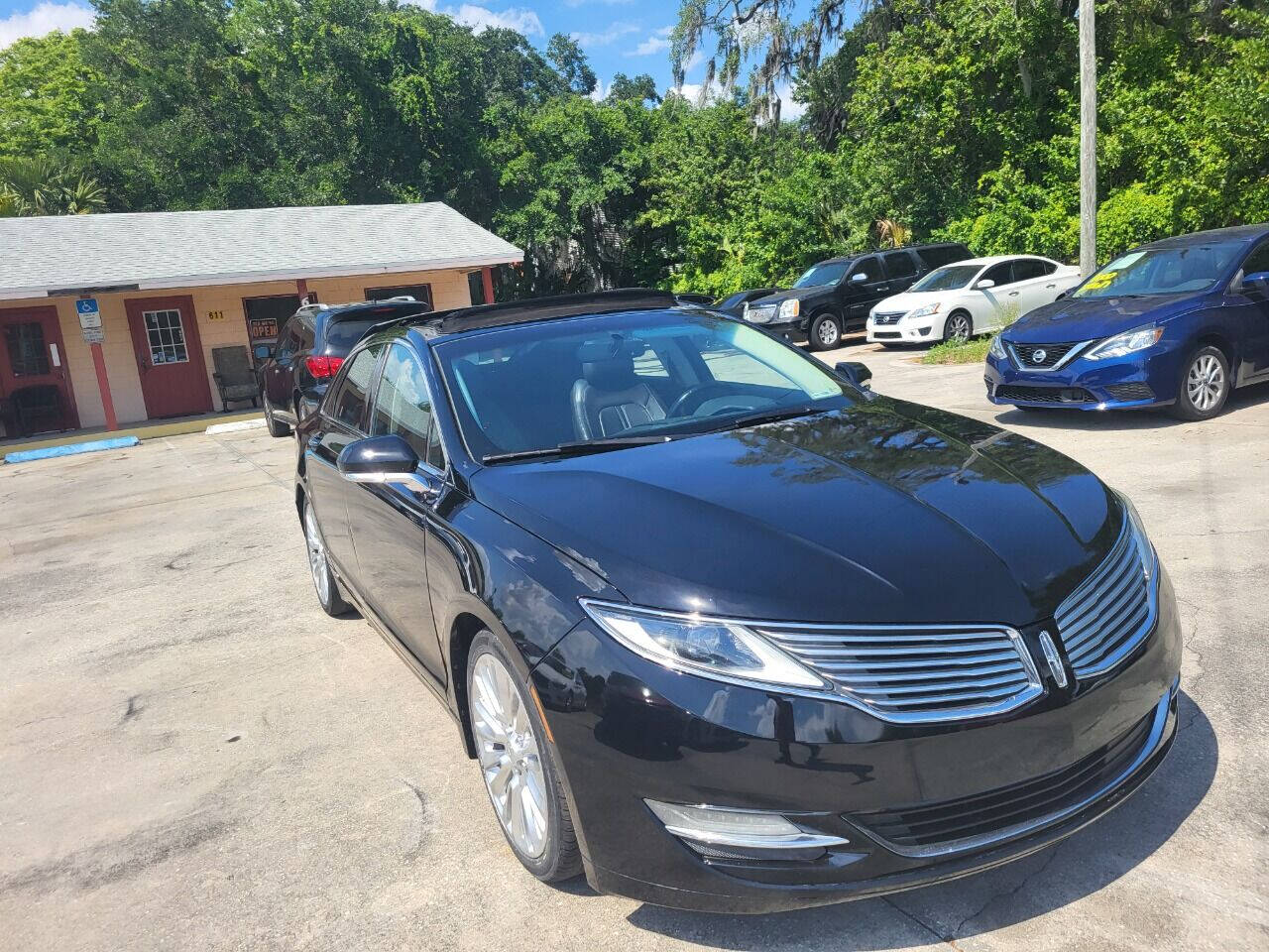 2016 Lincoln MKZ for sale at FAMILY AUTO BROKERS in Longwood, FL