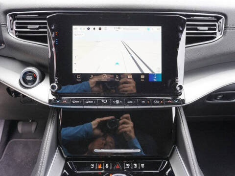 2024 Jeep Wagoneer L Carbide