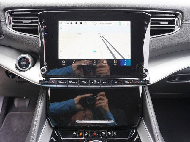 2024 Jeep Wagoneer L Carbide