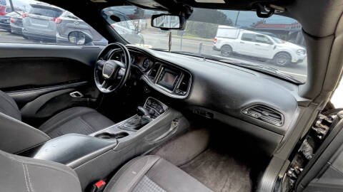 2015 Dodge Challenger SXT