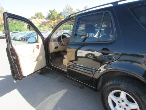 2000 Mercedes-Benz M-Class ML 320