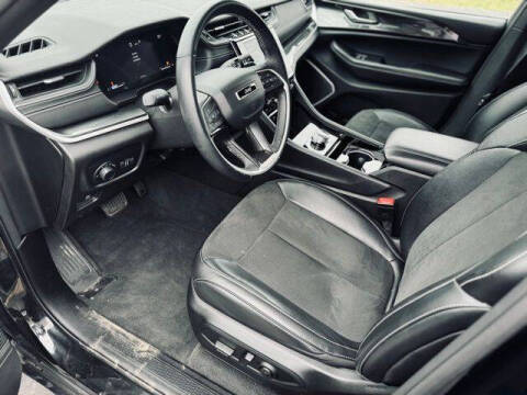 2022 Jeep Grand Cherokee Altitude