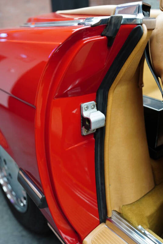 1986 Mercedes-Benz 560-Class 560 SL