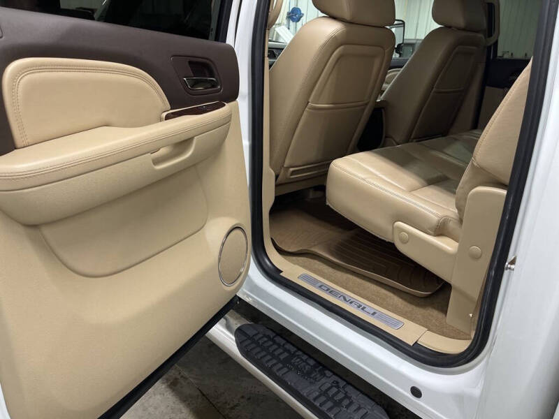 2011 GMC Sierra 2500HD Denali