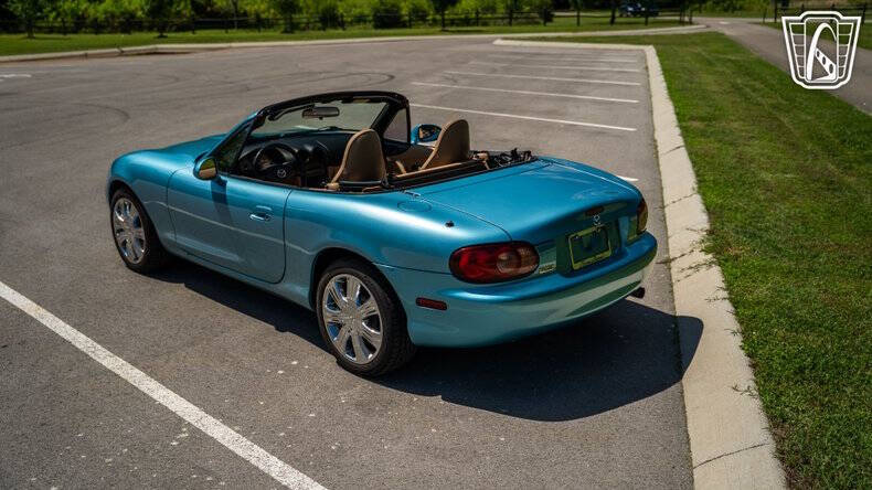 2001 Mazda MX-5 Miata