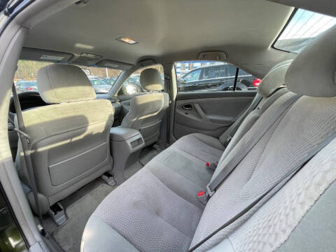 2010 Toyota Camry LE