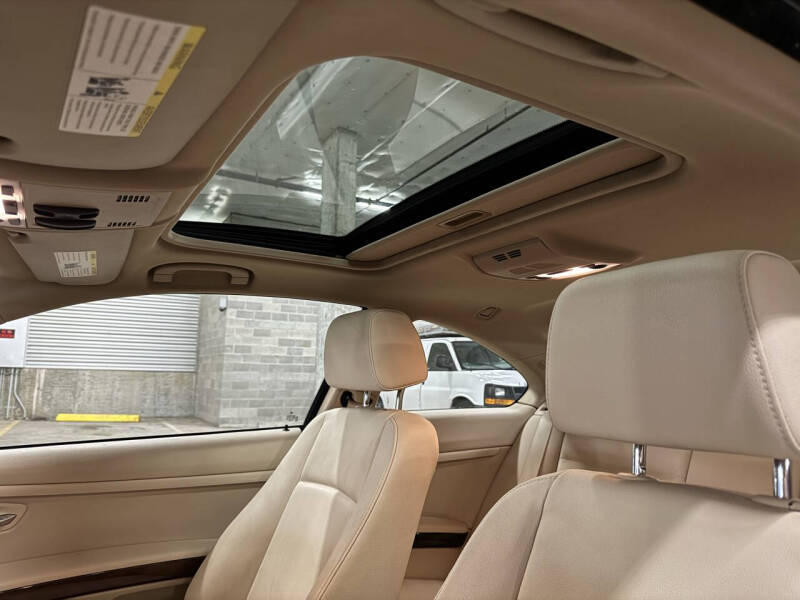 2012 BMW 3 Series 328i