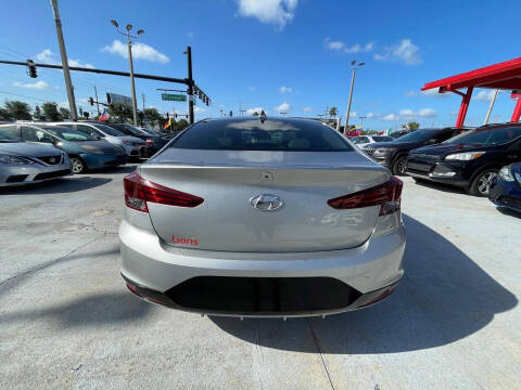 2020 Hyundai Elantra SEL