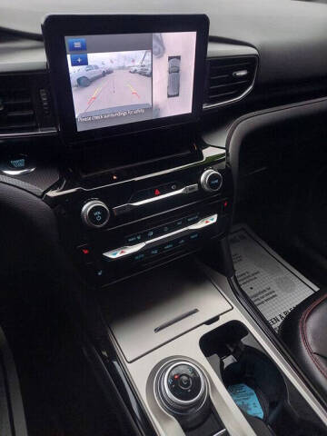 2022 Ford Explorer ST-Line