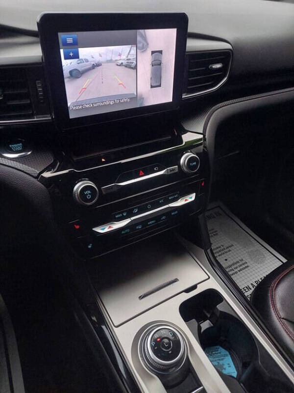 2022 Ford Explorer ST-Line