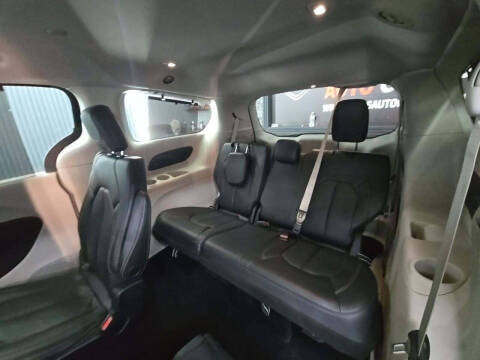 2019 Chrysler Pacifica Touring L Plus