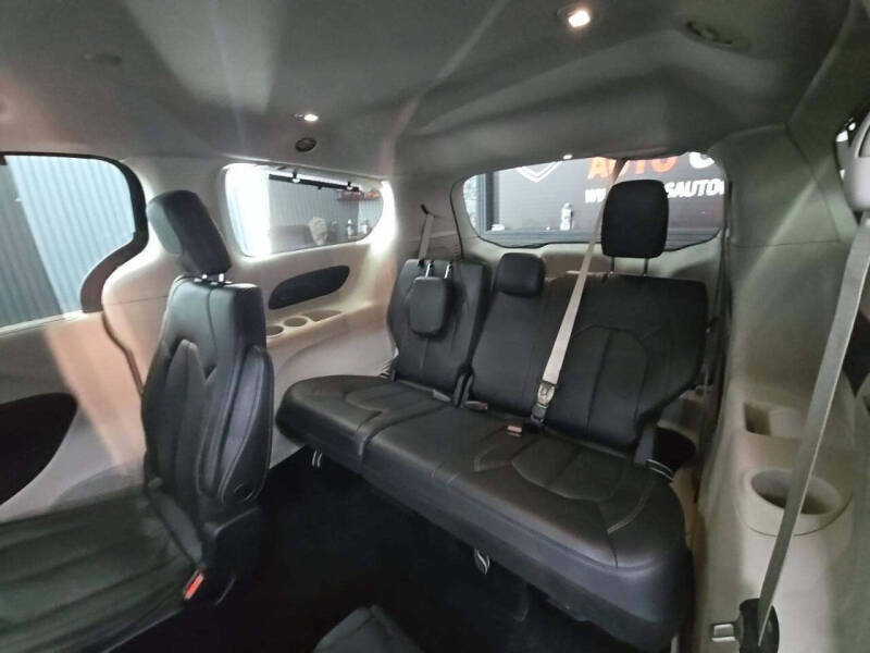 2019 Chrysler Pacifica Touring L Plus