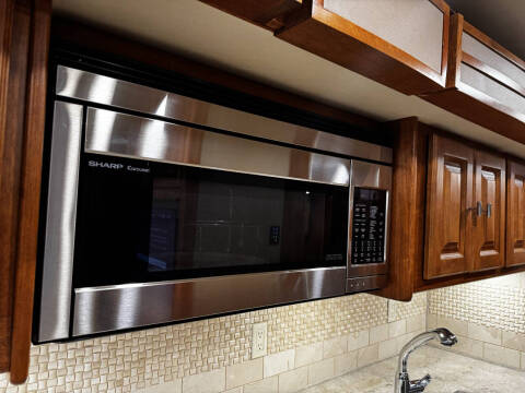 2018 Tiffin Allegro RED