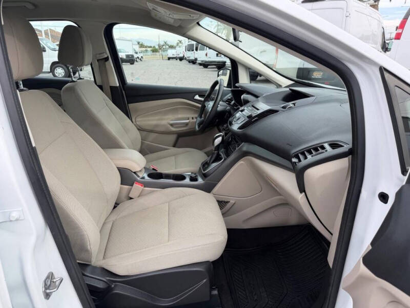 2017 Ford C-MAX Hybrid SE