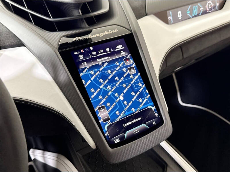 2024 Lamborghini Revuelto