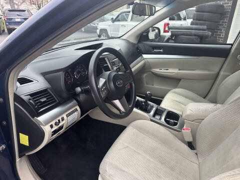 2010 Subaru Outback 2.5i