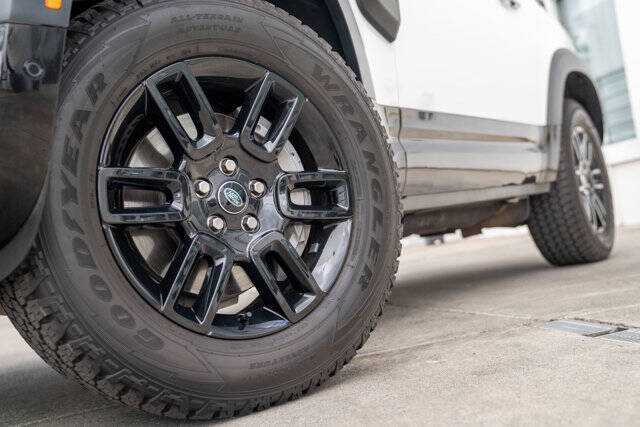 2022 Land Rover Defender 5