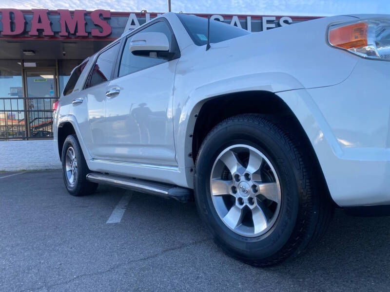 2011 Toyota 4Runner Limited photo 30