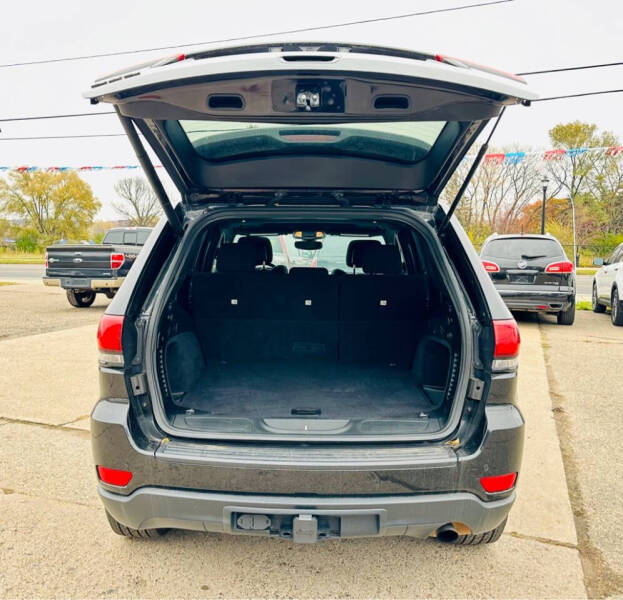 2017 Jeep Grand Cherokee Laredo