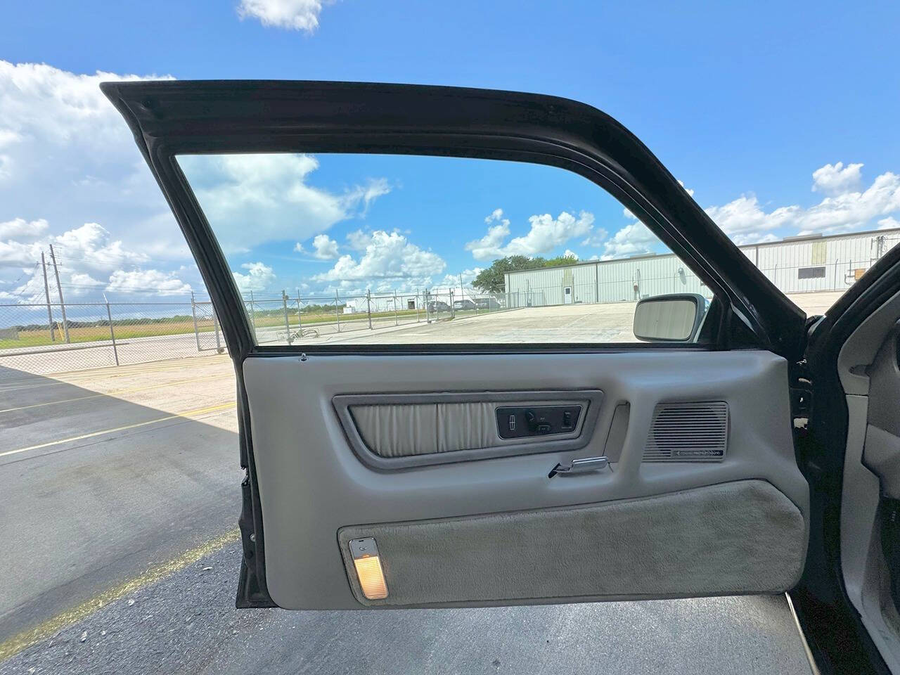 1992 Lincoln Mark VII for sale at Carnival Car Company in Victoria, TX