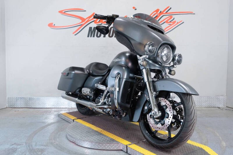 2017 Harley-Davidson Street Glide Special