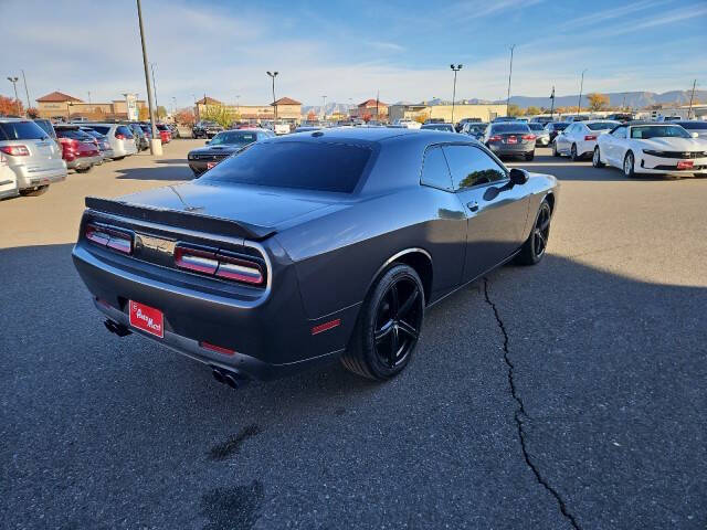 2018 Dodge Challenger SXT